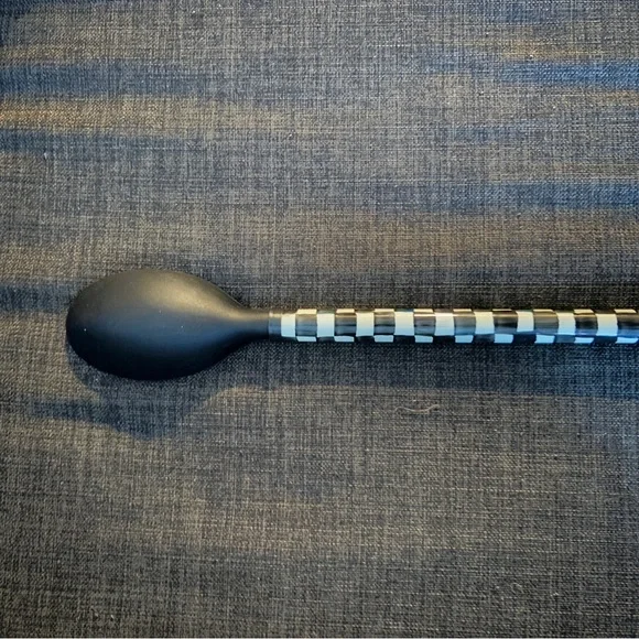 items around the house…kitchen - Picture 3 of 13